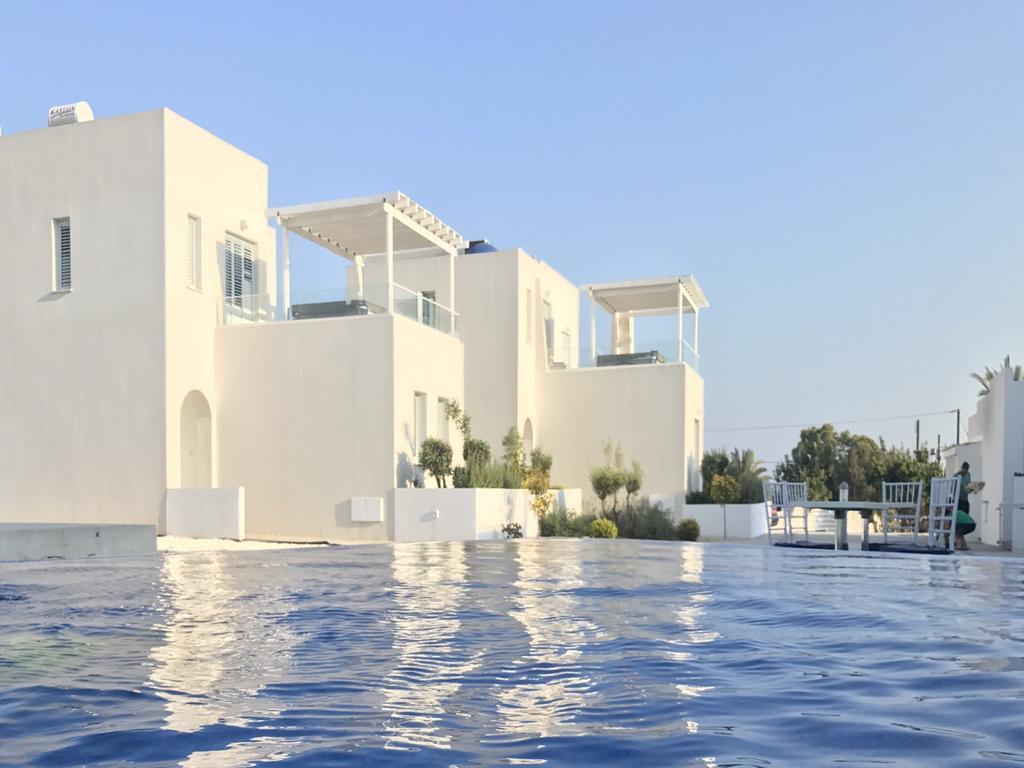 Wavebreeze Villas Paphos Exterior foto