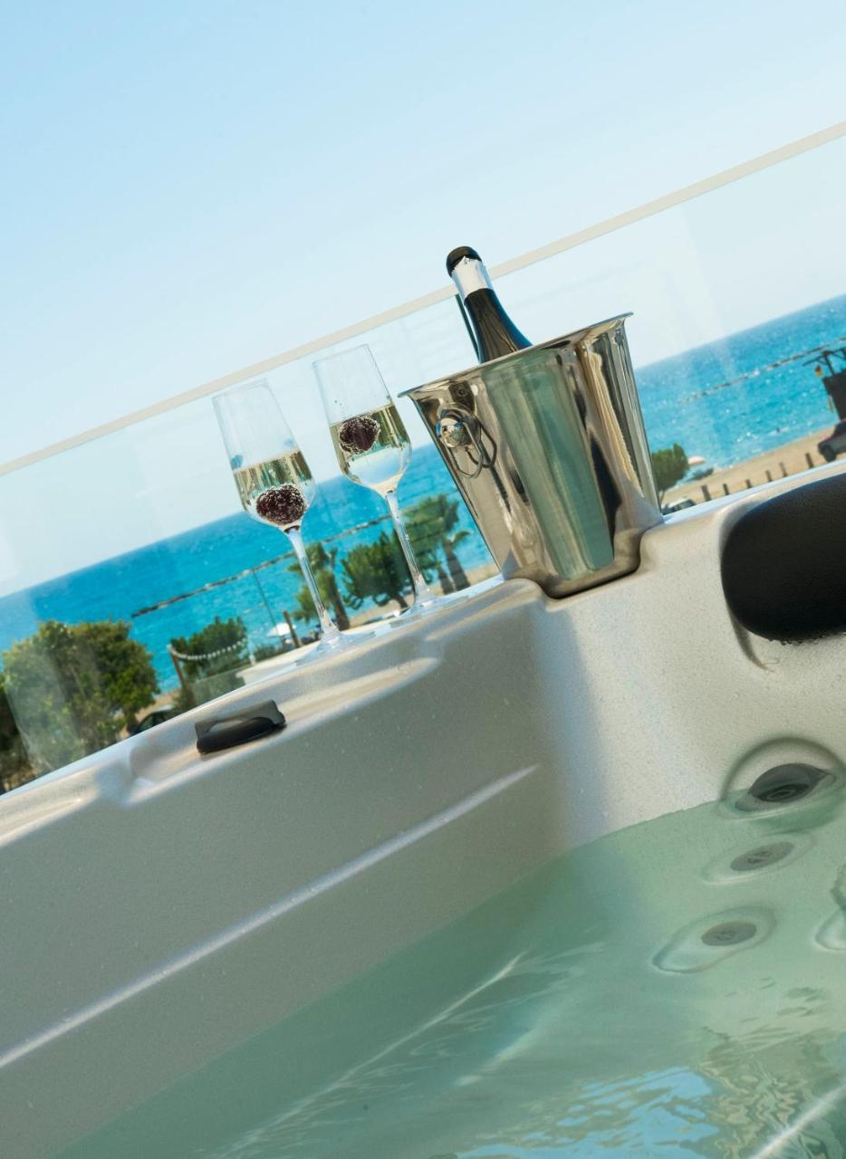 Wavebreeze Villas Paphos Exterior foto